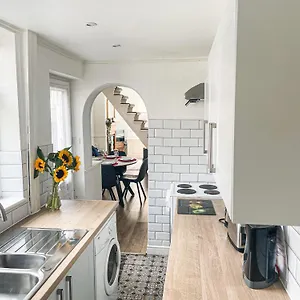 The Racecourse - Quaint Victorian With Free Parking York